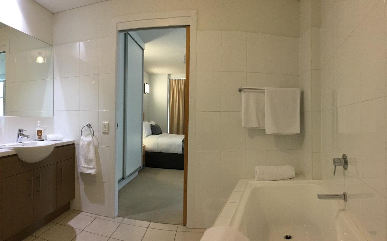 Wallaroo Marina Waterfront Luxe Apartment Bagian luar foto